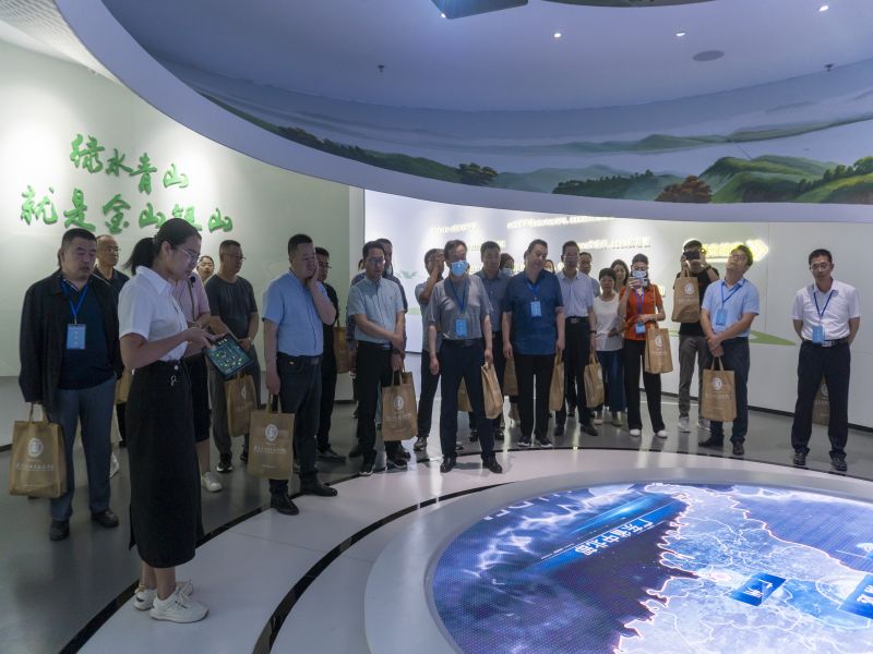 7參觀北江生態(tài)館.jpg