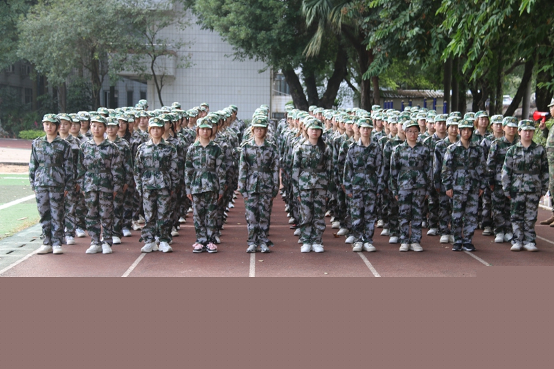 廣州軍訓現(xiàn)場 (4).JPG