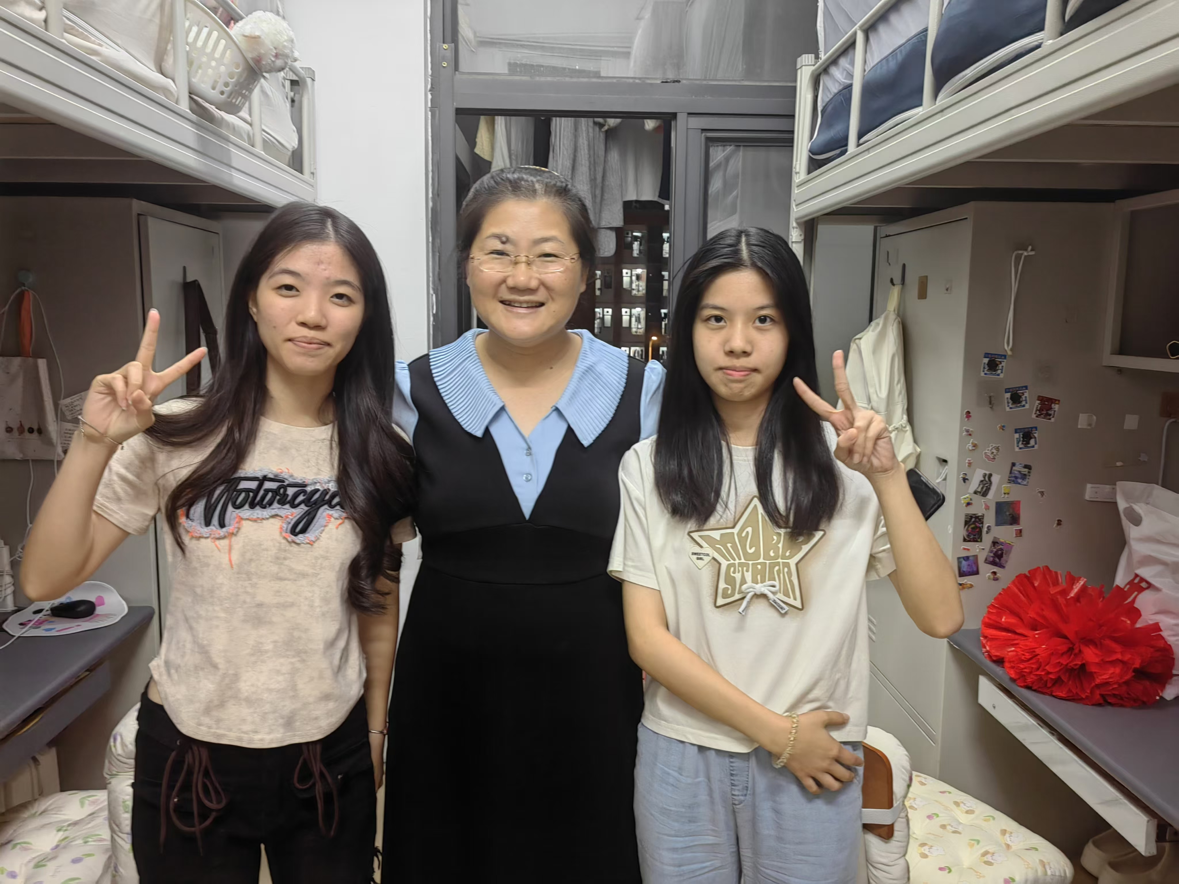 顏院走訪(fǎng)機(jī)電學(xué)院學(xué)生宿舍宿舍4-344.jpg